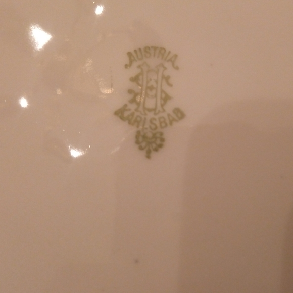 Set of 3 antique Austria Karlsbad plates - Picture 3 of 3